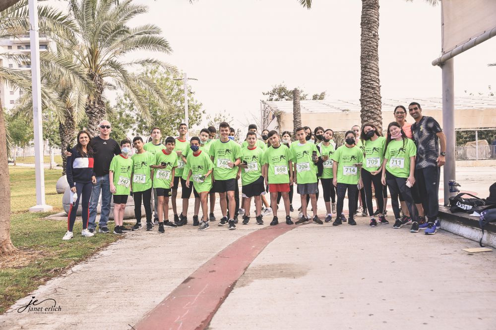 f693f45f-603f-4f26-8dcb-047b84cf9534